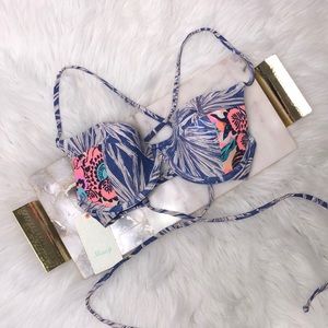 🆕 MAAJI Brand new bikini top (NWT) 👙 - so cute!
